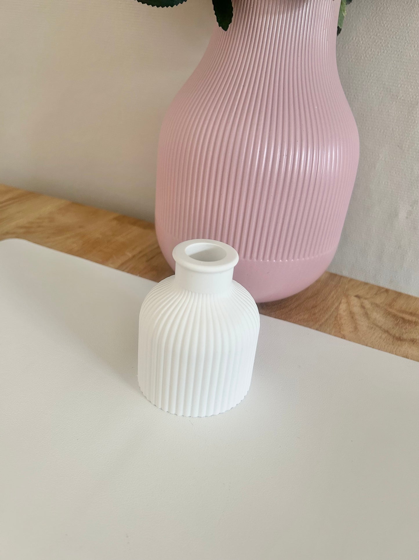 Beautiful Raysin Vase "Beverly"